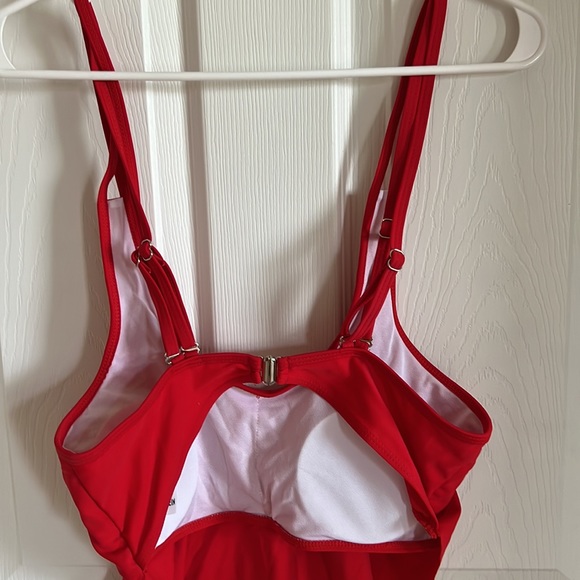 SHEIN- Large- never worn two pieces - Picture 3 of 4